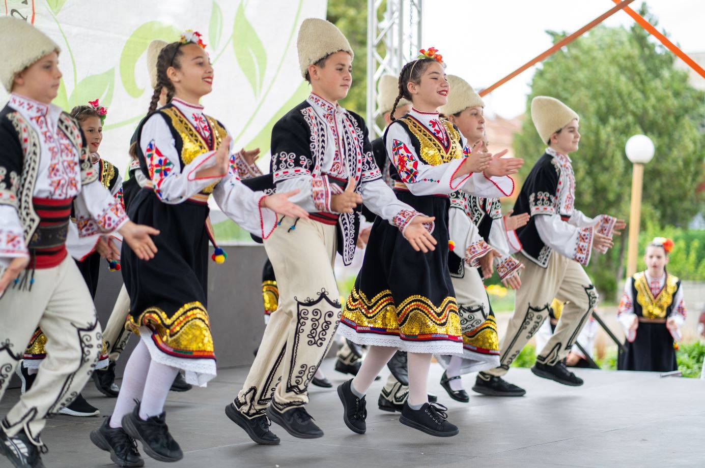  Над 500 подрастващи танцьори и артисти се изявиха на Третия интернационален детски фестивал 